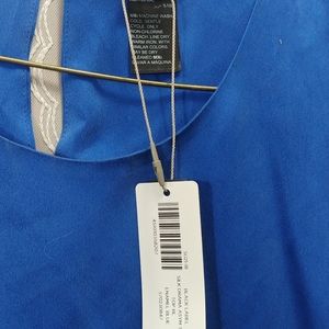 blouse very beautiful color